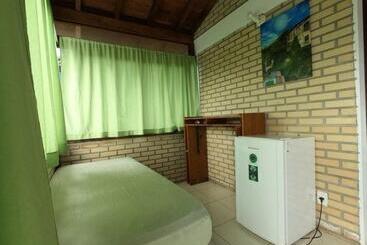 Paraíso Hostel Praia Do Rosa
