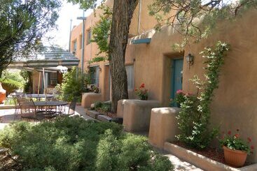 تختخواب و صبحانه Pueblo Bonito Santa Fe