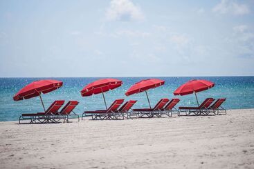 هتل Acqualina Resort And Residences