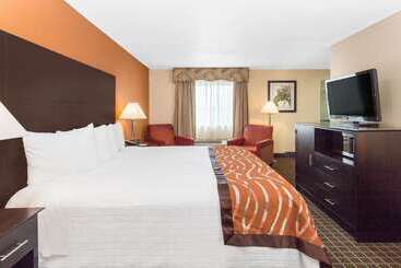 هتل Baymont By Wyndham Muskegon