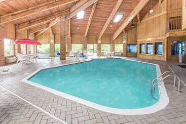 هتل Baymont By Wyndham Muskegon