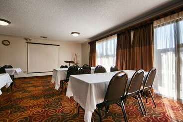 هتل Best Western Chieftain Inn