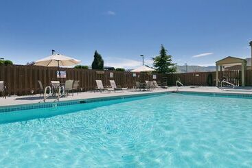 هتل Best Western Chieftain Inn