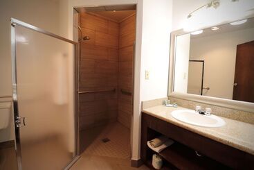 هتل Best Western Chieftain Inn