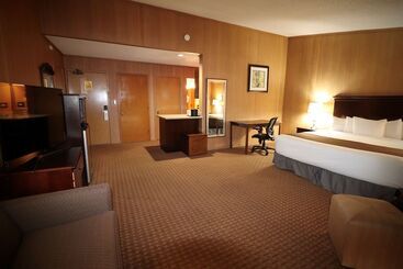 هتل Best Western Chieftain Inn