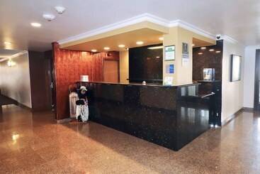 هتل Best Western Chieftain Inn
