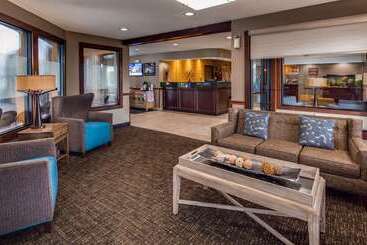 هتل Best Western Lakewood Inn