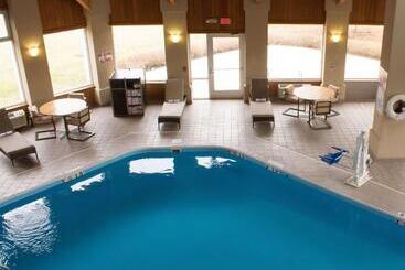 هتل Best Western Toledo South Maumee