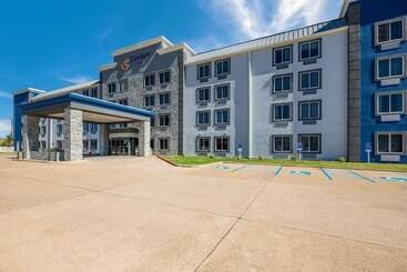 هتل Comfort Inn