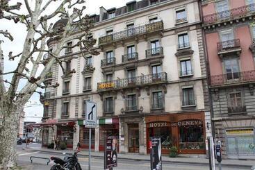 هتل De Geneve