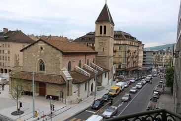 هتل De Geneve