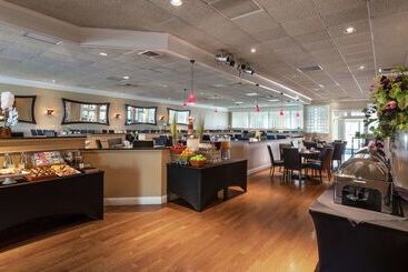Hotell Doubletree By Hilton Cape Cod Hyannis