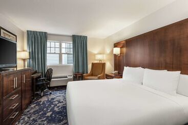 Hotell Doubletree By Hilton Cape Cod Hyannis