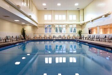 Hotell Doubletree By Hilton Cape Cod Hyannis
