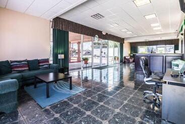 هتل Econo Lodge Kingsville