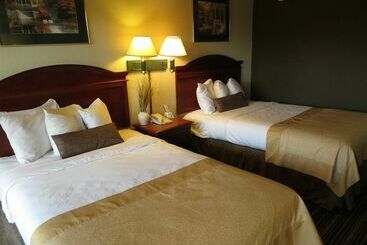هتل Econo Lodge Choice S I 95 Savannah Gateway 24 Hour Fitness Center On Site Guest Laundry On Site Perk