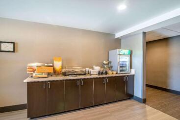 Elevate Hotel At Sierra Blanca Ruidoso, Ascend Hotel Collection