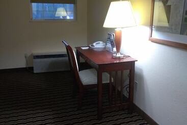 هتل Expo Inn