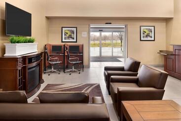 هتل Hawthorn Extended Stay By Wyndham Oak Creek