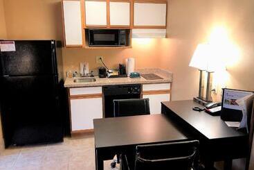 هتل Hawthorn Extended Stay By Wyndham Oak Creek