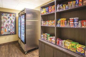 هتل La Quinta By Wyndham Mechanicsburg   Harrisburg