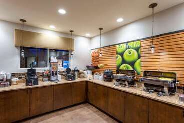 هتل La Quinta By Wyndham Pigeon Forge