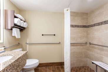 هتل La Quinta By Wyndham Pigeon Forge