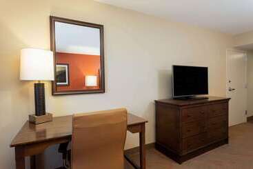 هتل La Quinta By Wyndham Pigeon Forge