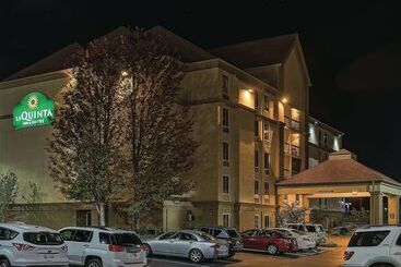هتل La Quinta By Wyndham Pigeon Forge