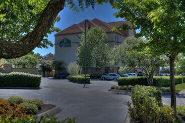 هتل La Quinta By Wyndham Pigeon Forge