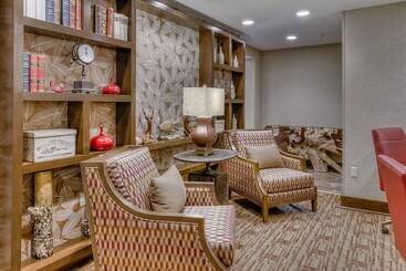 هتل La Quinta By Wyndham Pigeon Forge