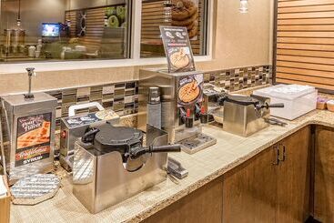 هتل La Quinta By Wyndham Pigeon Forge