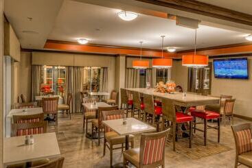 هتل La Quinta By Wyndham Pigeon Forge