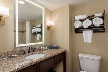 هتل La Quinta By Wyndham Pigeon Forge