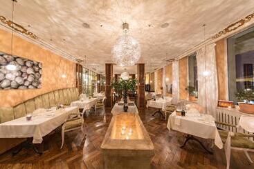 هتل Lenkerhof Gourmet Spa Resort   Relais & Châteaux