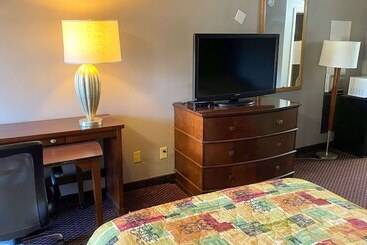 Magnuson Hotel Marietta