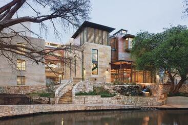 Mokara Hotel & Spa