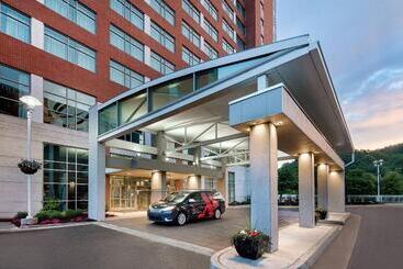 هتل Morgantown Marriott At Waterfront Place