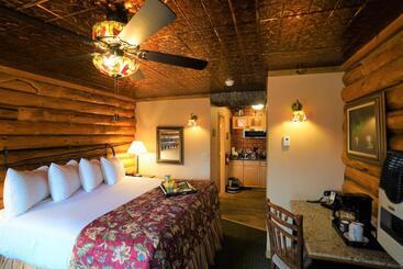 هتل Pike S Waterfront Lodge