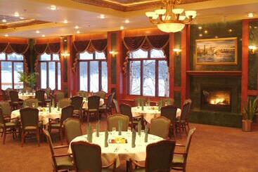 هتل Pike S Waterfront Lodge