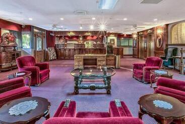 هتل Plaza Resort Club Reno