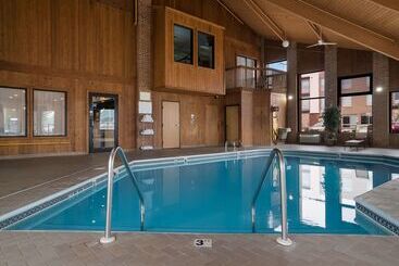 هتل Quality Inn Grand Blanc   Flint South
