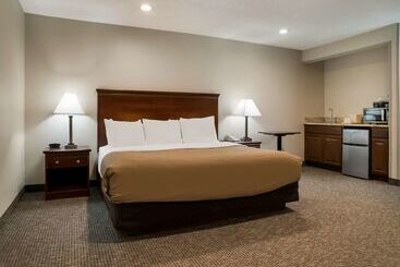 هتل Quality Inn Grand Blanc   Flint South