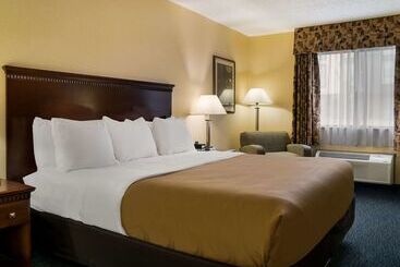 هتل Quality Inn Grand Blanc   Flint South