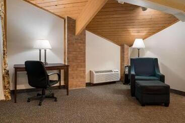 هتل Quality Inn Grand Blanc   Flint South