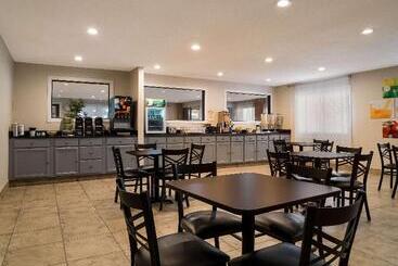 هتل Quality Inn Grand Blanc   Flint South