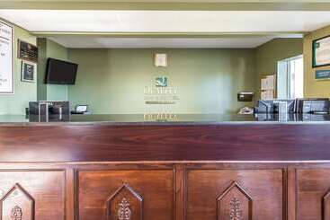 هتل Quality Inn & Suites Macon North
