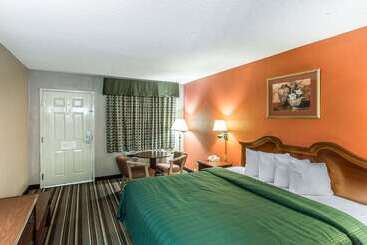 هتل Quality Inn & Suites Macon North