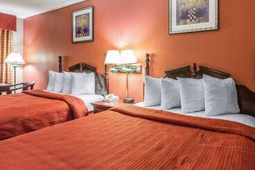 هتل Quality Inn & Suites Macon North