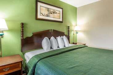 هتل Quality Inn & Suites Macon North